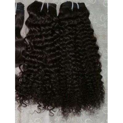 Steamed bouncy curly hair Steamed bouncy curly hair